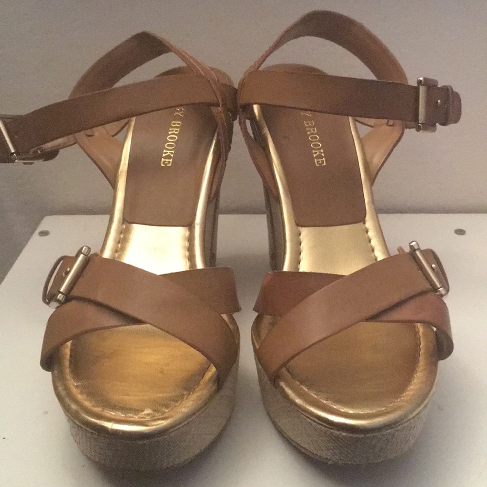 Tan and Gold Wedge
